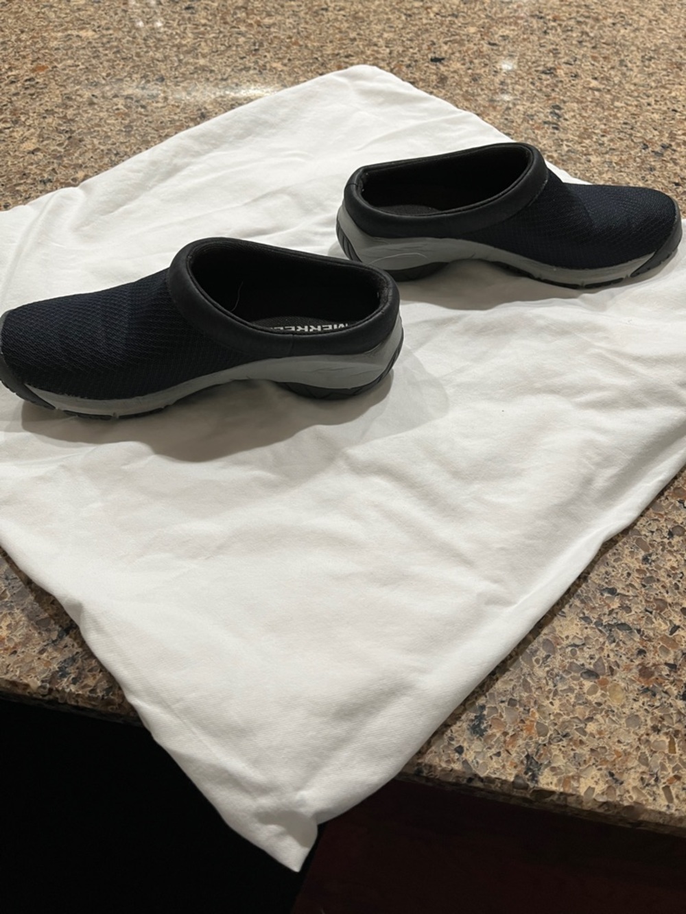 Womens Slip-On Mesh Clog - Navy with grey around shoe - Picture 2 of 4